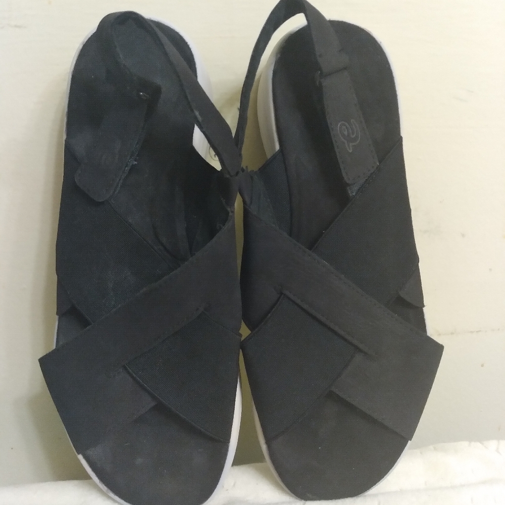 Women's EASY SPIRIT Black Sandals Size 8 - Picture 10 of 16
